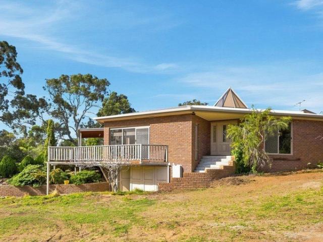 House for rent in Dodges Ferry, Tasmania