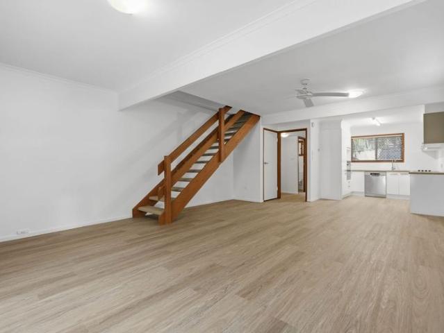 Townhouse for rent in Toombul, Queensland