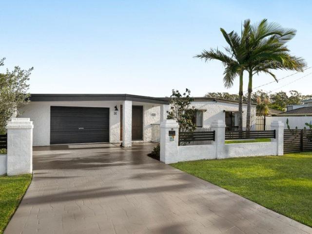 House for sale in Banksia Beach, Greater Brisbane