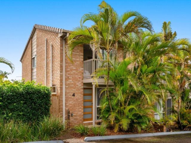 Townhouse for sale in Toombul, Queensland