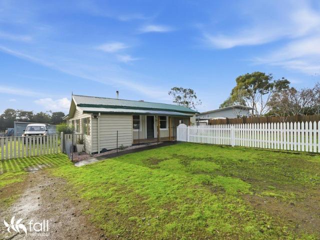 House for rent in South Arm, Tasmania