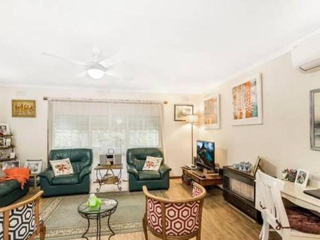 House for rent in Victoria