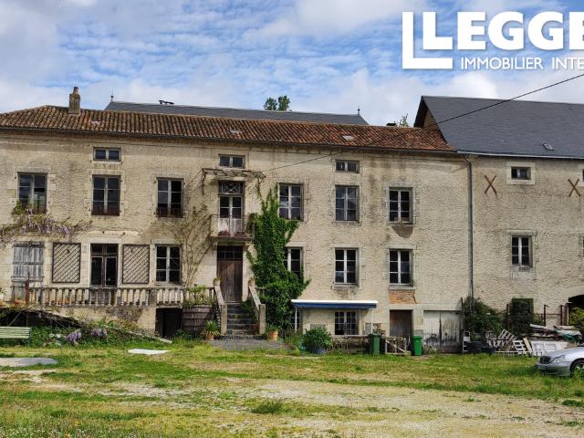 Château vente à Montmorillon, L'isle-jourdain