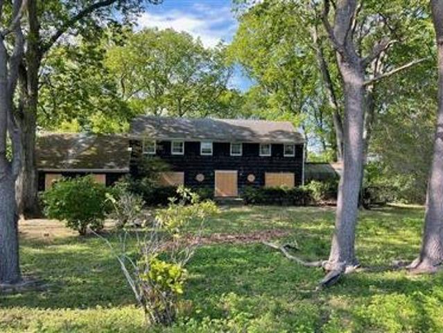 House for sale in Locust Valley