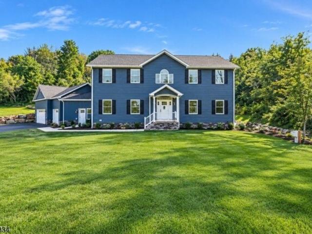 House for sale in Harmonyvale, Lafayette Township