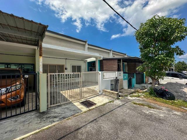 Terraced House for sale in Tanjong Sepat, Selangor