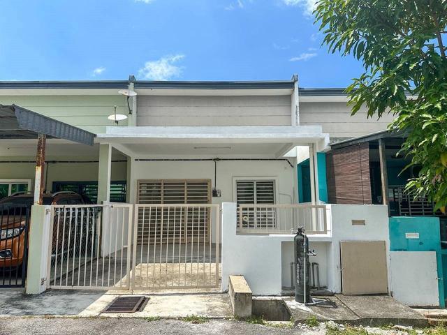 Terraced House for sale in Tanjong Sepat, Selangor