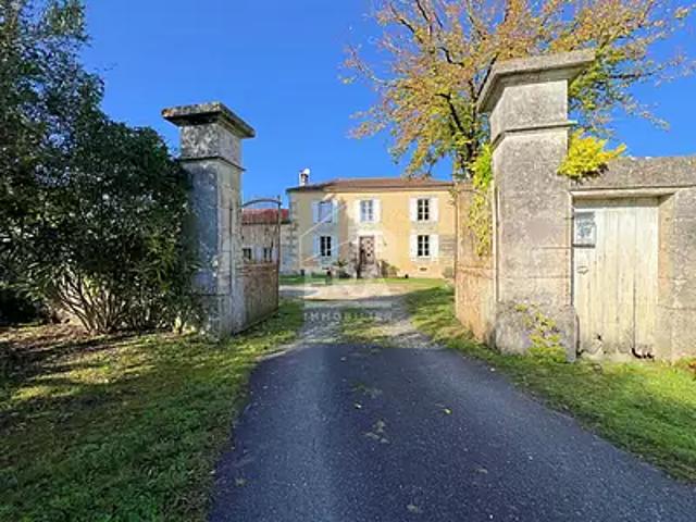 Maison vente à Puy Orléans, Bécheresse