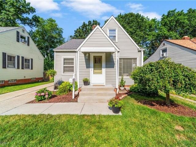 House for sale in Avon Lake