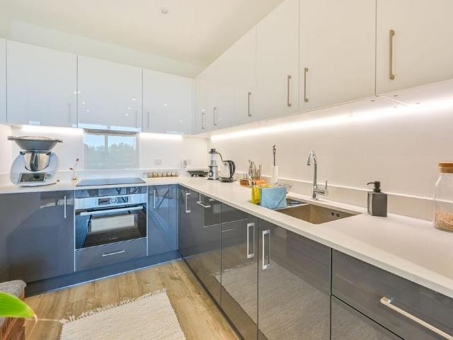 Apartment for rent in Leyton, Greater London