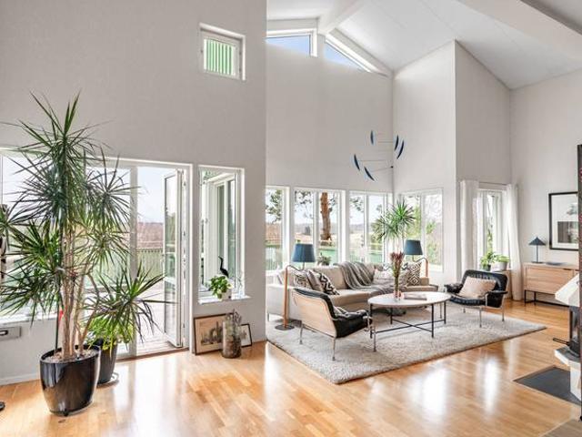 Hus hyra i Bro, Stockholm