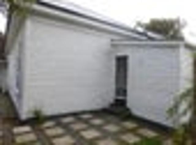 Apartment for rent in Chaslands, Canterbury