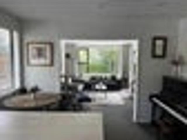 House for rent in Chaslands, Canterbury