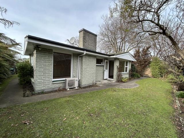 House for rent in Chaslands, Canterbury