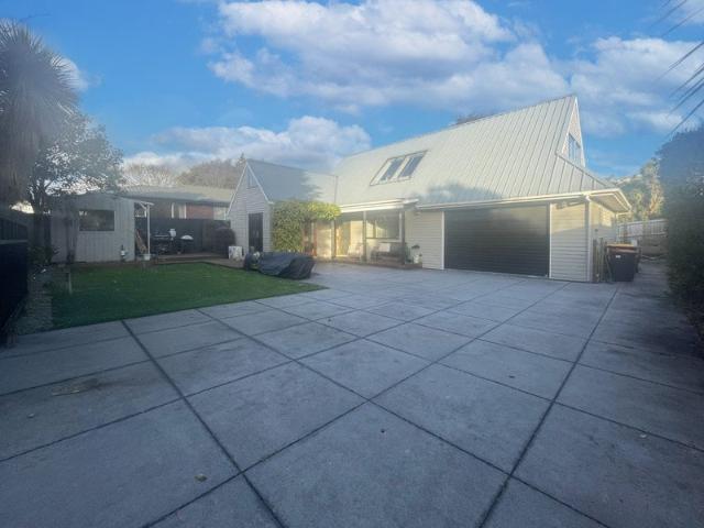 House for rent in Chaslands, Canterbury