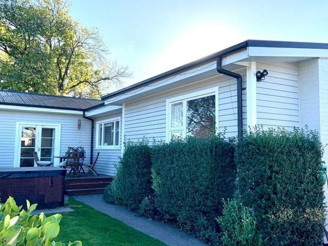 House for rent in Chaslands, Canterbury