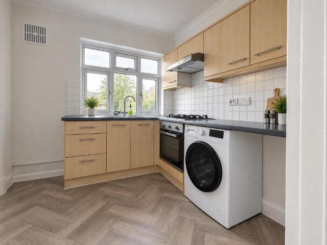 Apartment for rent in London Borough of Bromley, Greater London