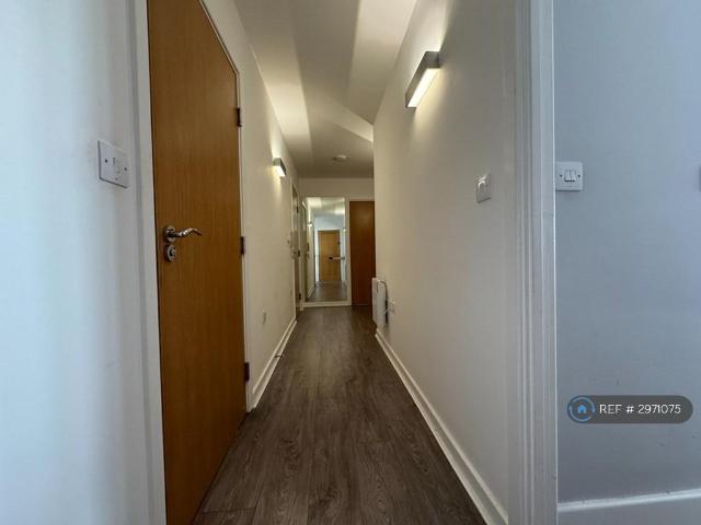 Apartment for rent in Navestock Side, Essex
