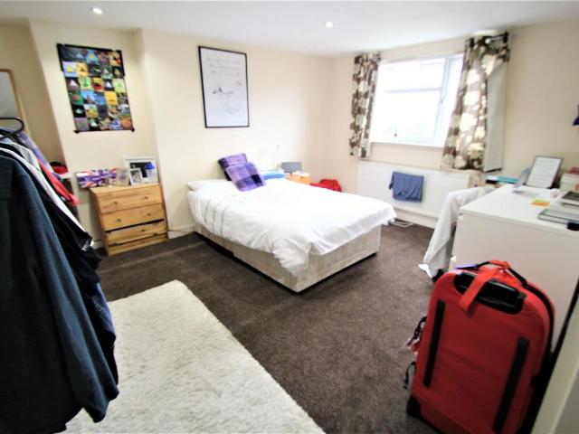 House for rent in Beckett Park, Headingley