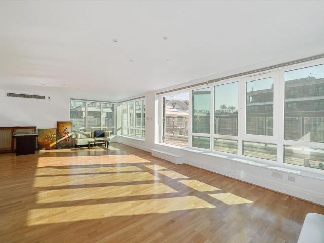 Apartment for rent in Kensington, Greater London