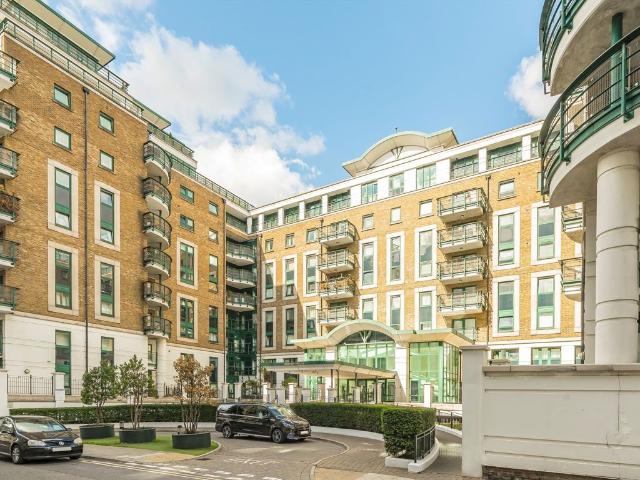 Apartment for rent in Kensington, Greater London
