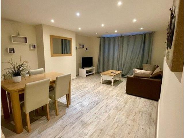 Apartment for rent in Rodbourne, Swindon