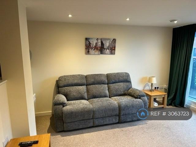 Apartment for rent in Old Town, Swindon