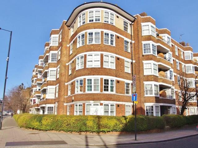 Apartment for rent in Becklow Gardens Estate, Greater London