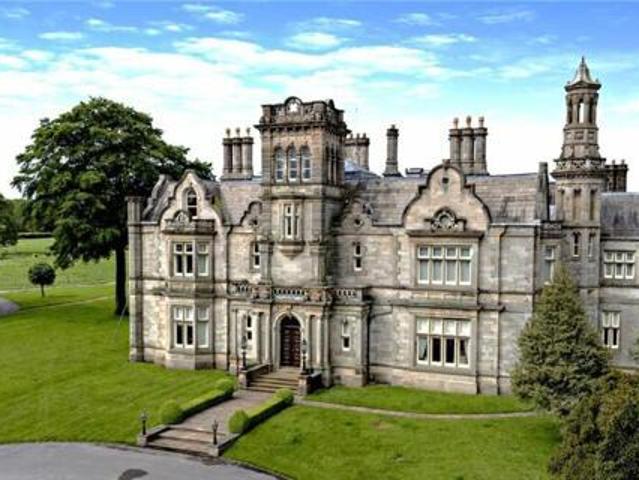 House for sale in Harrogate, North Yorkshire
