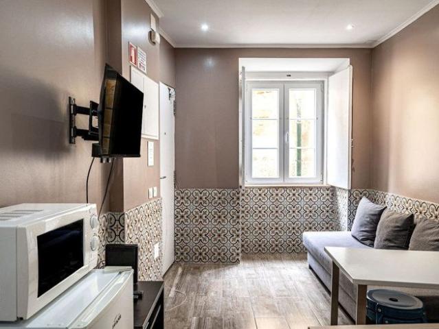 Apartamento alugar em São Vicente de Fora, Lisboa
