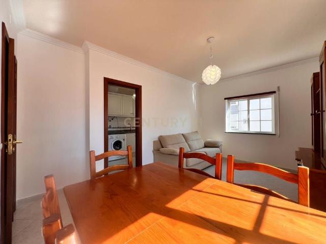 Apartamento alugar em Armação De Pêra, Faro