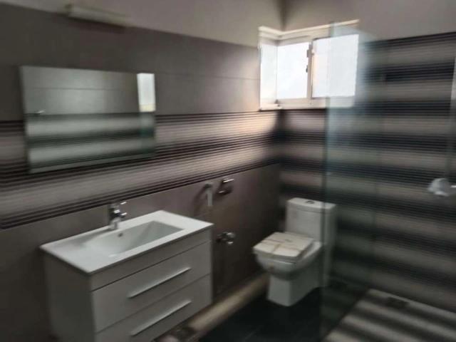 House for sale in WAPDA Town, کھمبے