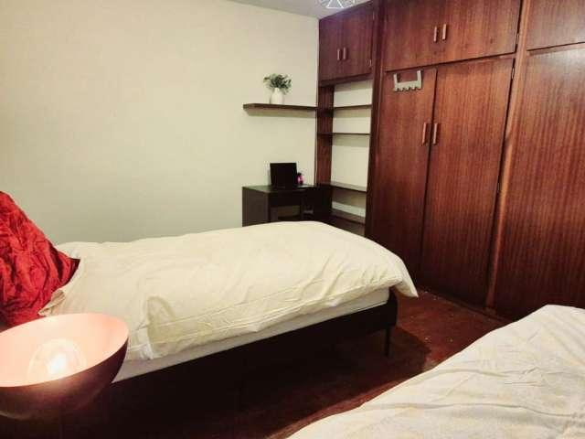 Room to rent in Dublin 9, Bluebell