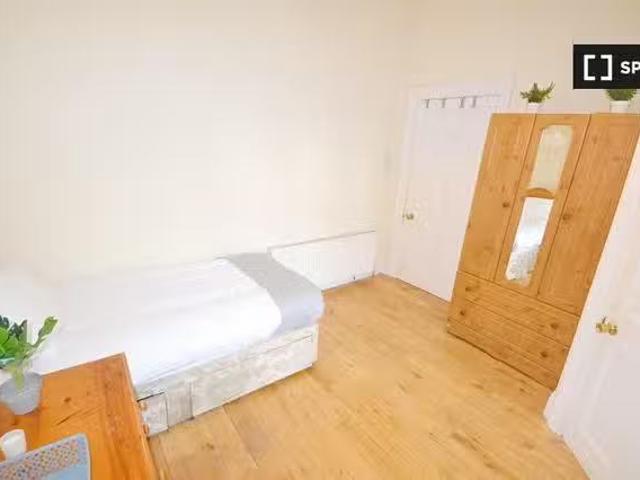 House to rent in Bluebell, North Tipperary