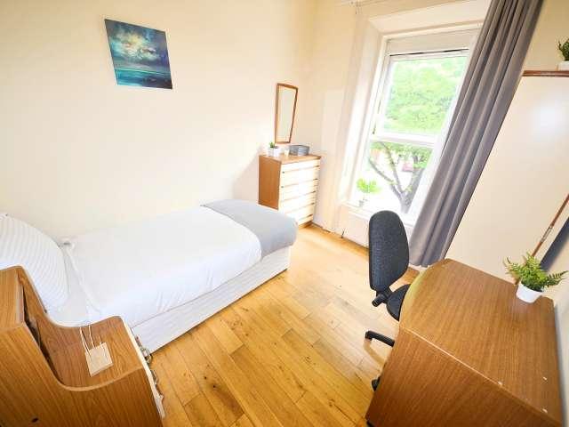 Room to rent in Dublin 7, Bluebell