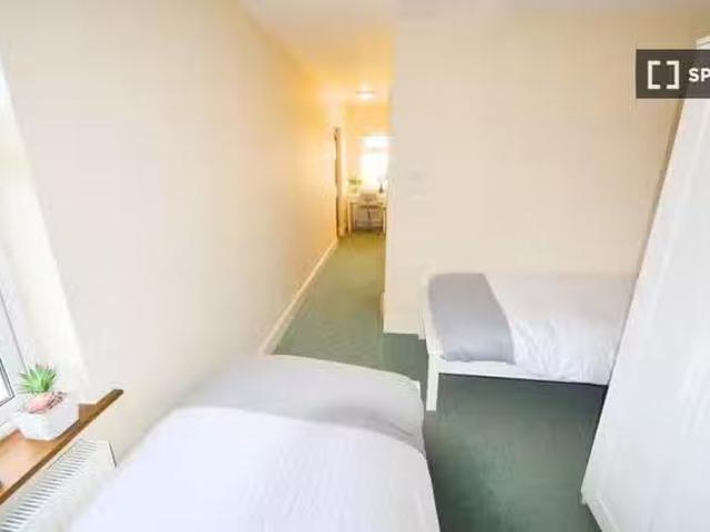 House to rent in Bluebell, North Tipperary