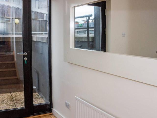 Apartment to rent in Bluebell, North Tipperary