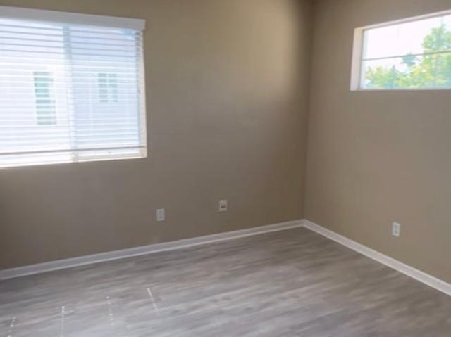 Room for rent in California