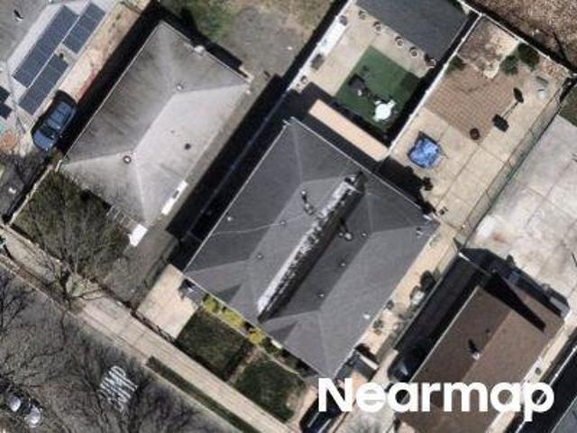 House for sale in Queens, Arverne