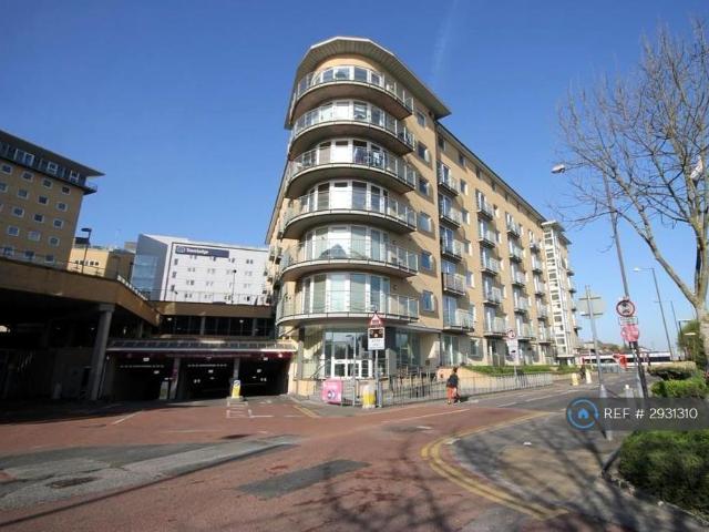 Apartment for rent in London Borough of Hounslow, Feltham