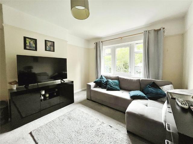House for rent in London Borough of Hounslow, Greater London