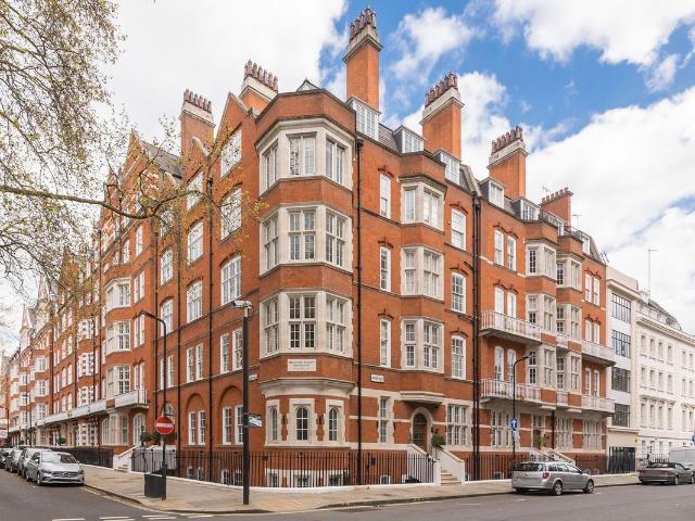 Apartment for rent in Saint Giles, Bloomsbury