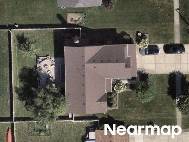 House for sale in Woodridge, Illinois