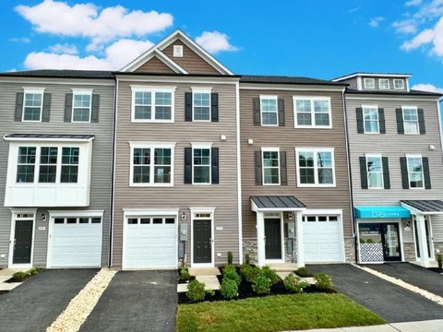 Townhouse for sale in Bedford, Cuyahoga County