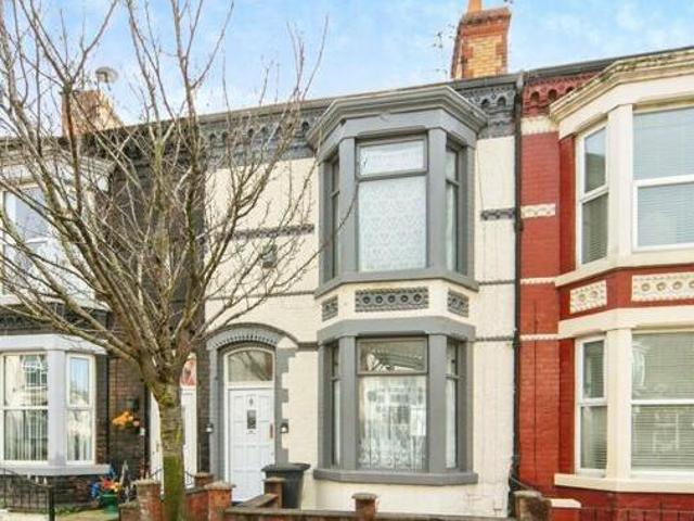 House for sale in Calderstones