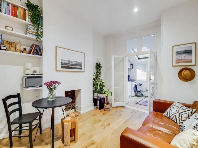 Apartment for rent in London Borough of Lambeth, Greater London