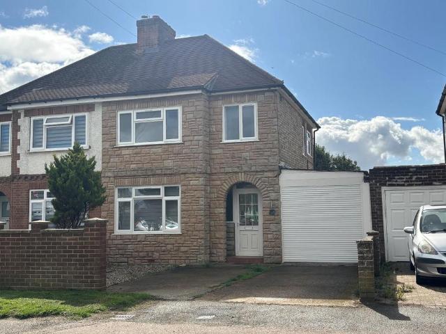 House for rent in Cranfield, Central Bedfordshire