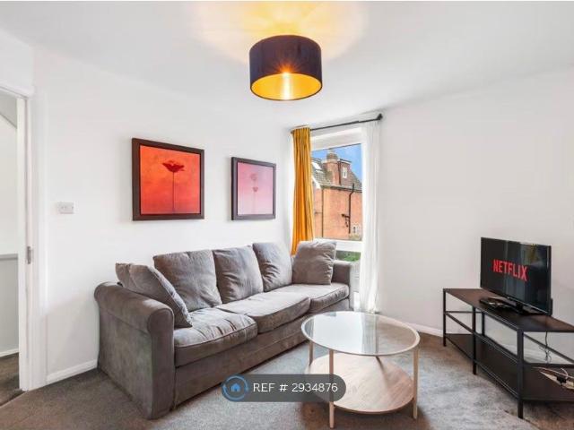House for rent in New Town, Horsham