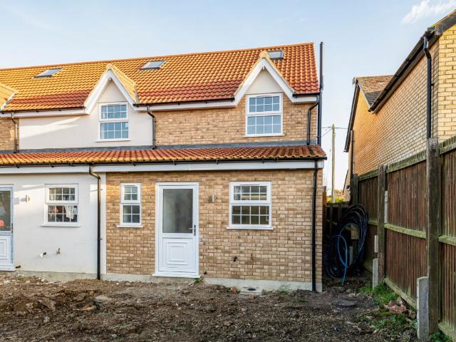 House for rent in Bedford