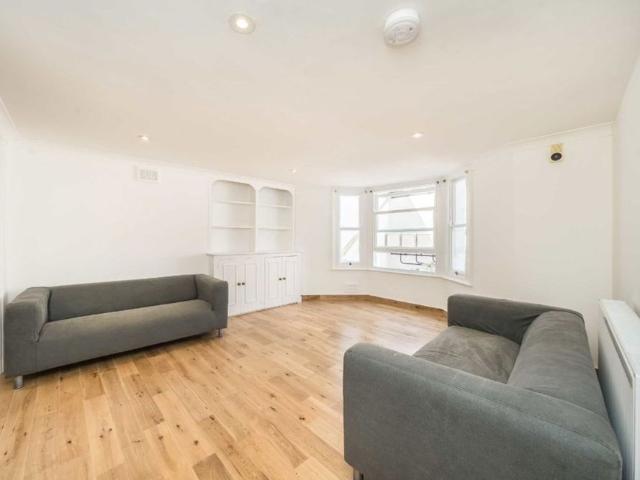 House for rent in Clapham, Greater London